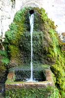 Volterra: 13C fountain at Porta Docciola