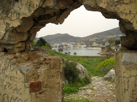 Tolo, through the ruins of ancient Asine