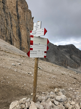 Passo Antermoia - the summit